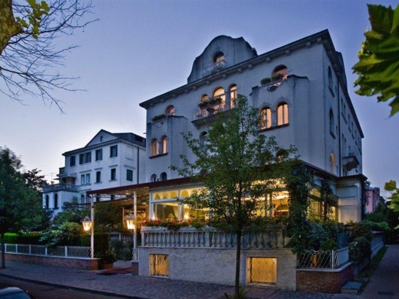 Hotel Biasutti Venedig-Lido Exteriör bild
